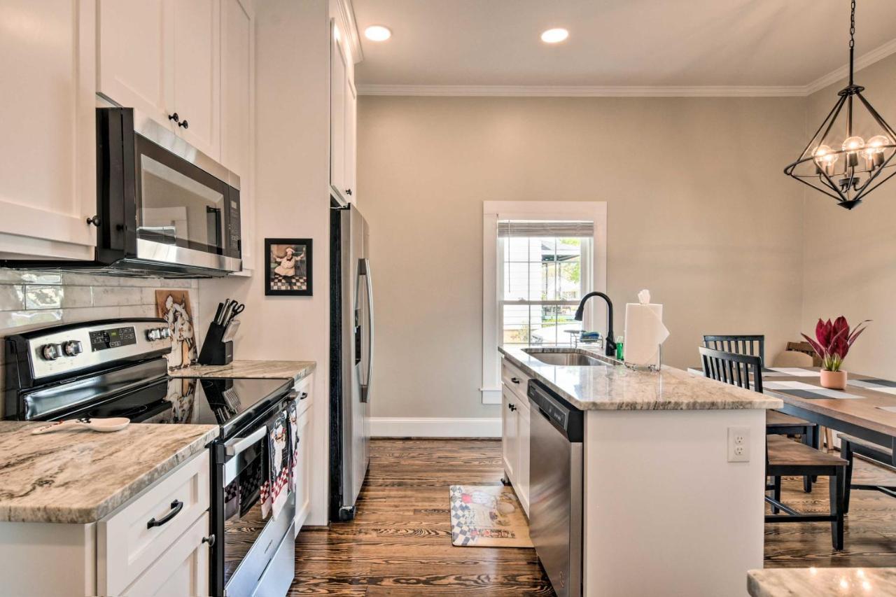 Ideally Located Penne Place With Deck And Grill Greenville Esterno foto