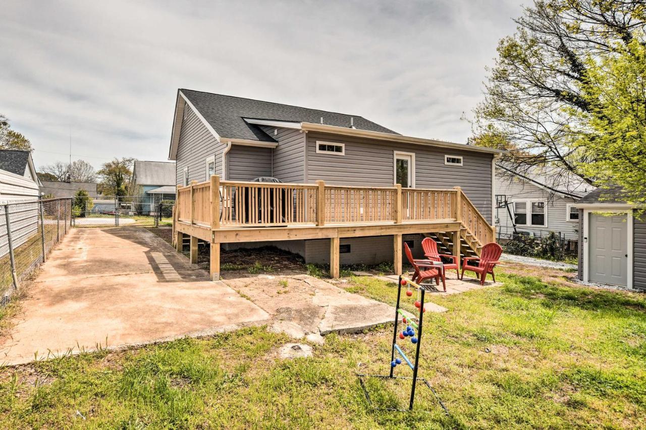 Ideally Located Penne Place With Deck And Grill Greenville Esterno foto